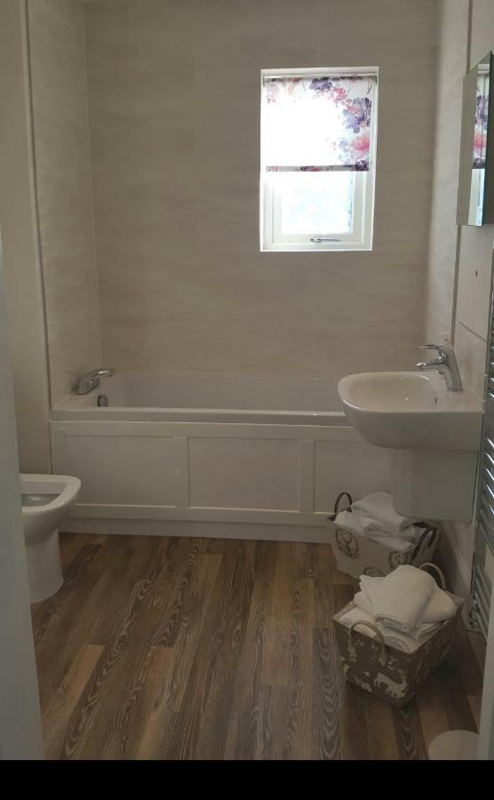 Olavat Cottage Detached Property With Parking Inverness Eksteriør billede